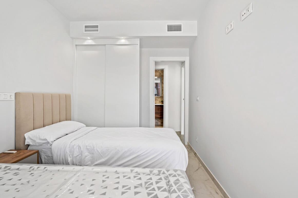2 slaapkamer Appartement te koop in Los Altos met zwembad garage - € 317.500 (Ref: 10172637)
