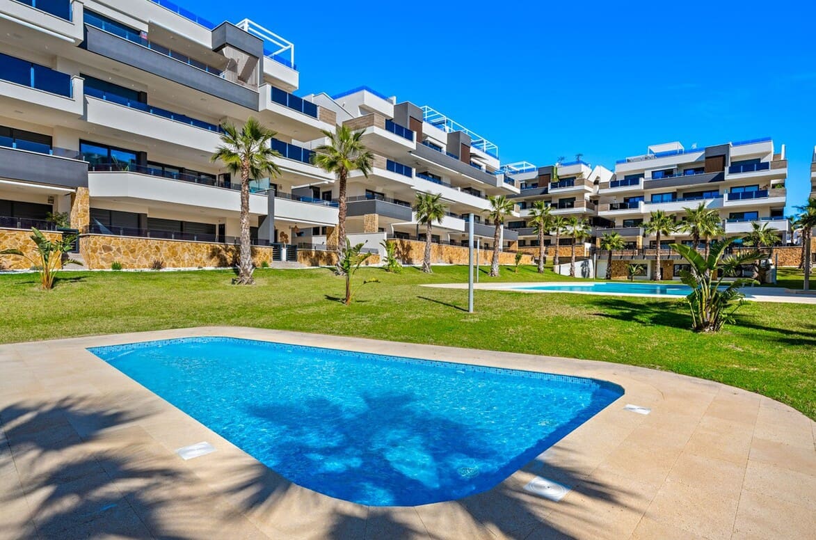 2 slaapkamer Appartement te koop in Los Altos met zwembad garage - € 317.500 (Ref: 10172637)