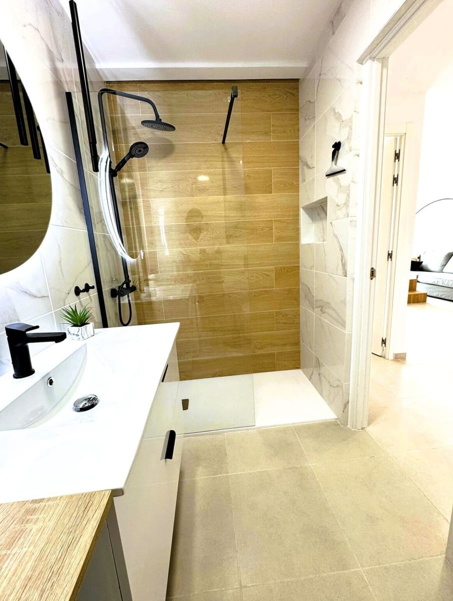 3 soveværelse Lejlighed til salg i Torrevieja med garage - € 239.000 (Ref: 10172638)