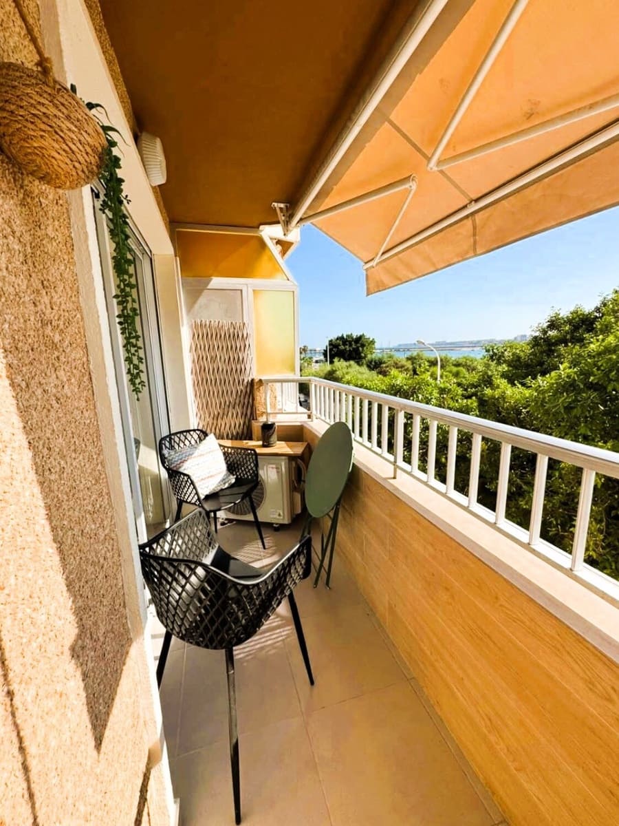3 soveværelse Lejlighed til salg i Torrevieja med garage - € 239.000 (Ref: 10172638)