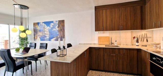 2 soverom Leilighet til salgs i Puerto Deportivo, Torrevieja - € 299 000 (Ref: 10172639)