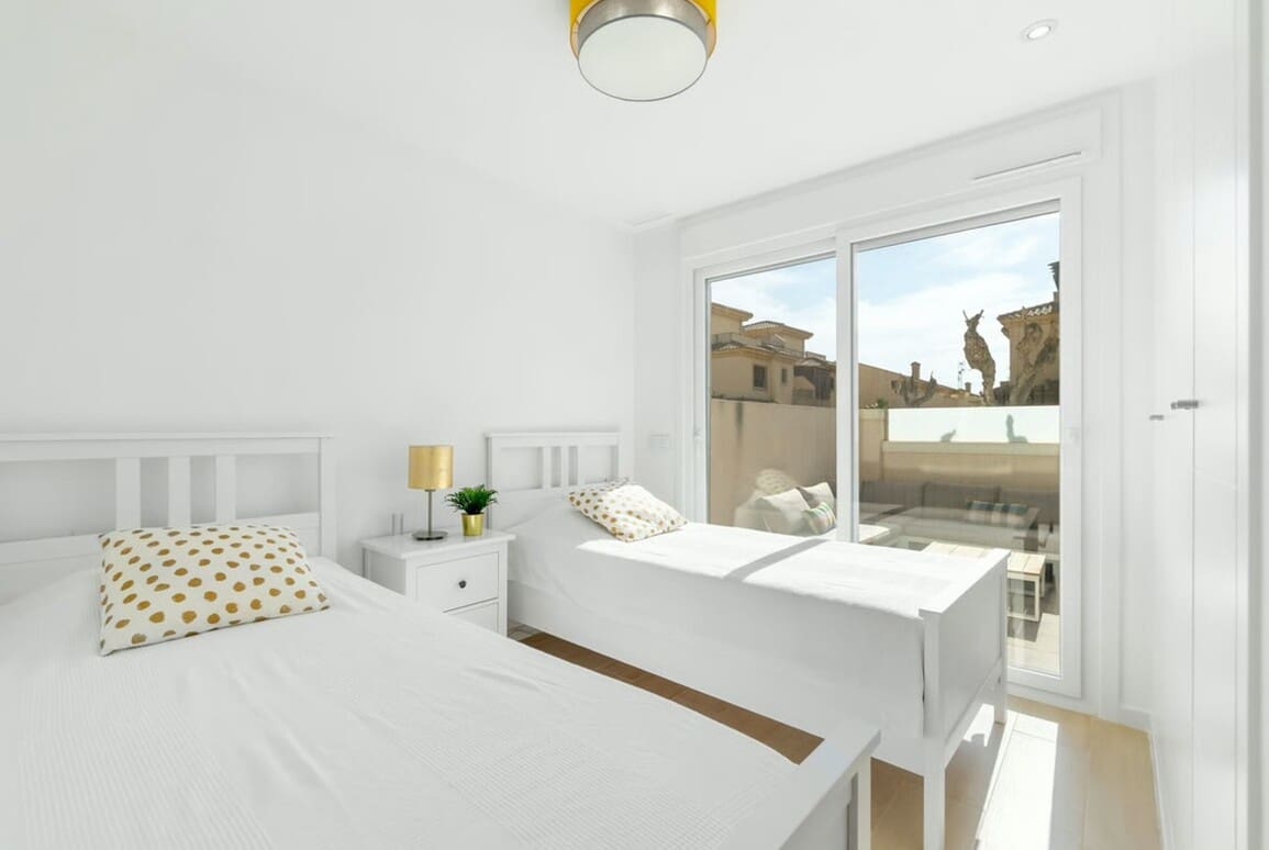 3 slaapkamer Villa te koop in Pilar de la Horadada met zwembad garage - € 399.000 (Ref: 10172640)