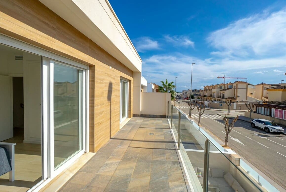 3 slaapkamer Villa te koop in Pilar de la Horadada met zwembad garage - € 399.000 (Ref: 10172640)