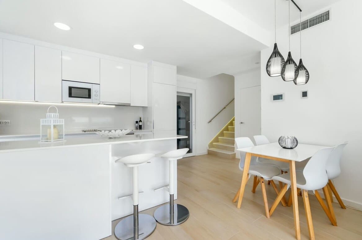 3 slaapkamer Villa te koop in Pilar de la Horadada met zwembad garage - € 399.000 (Ref: 10172640)