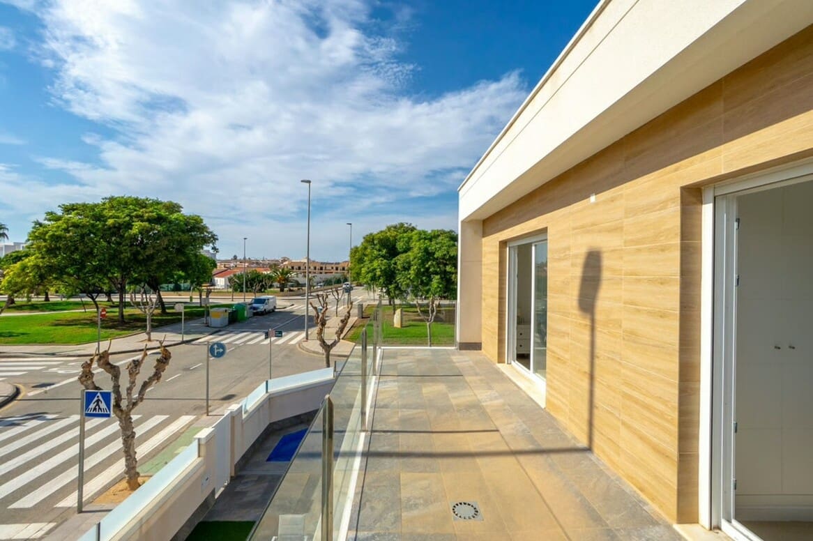 3 slaapkamer Villa te koop in Pilar de la Horadada met zwembad garage - € 399.000 (Ref: 10172640)