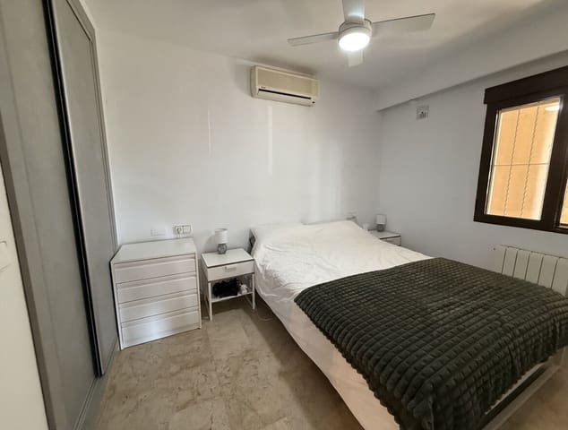 Apartamento de 2 habitaciones en Las Ramblas Golf, Orihuela en venta con piscina - 214.900 € (Ref: 10172641)