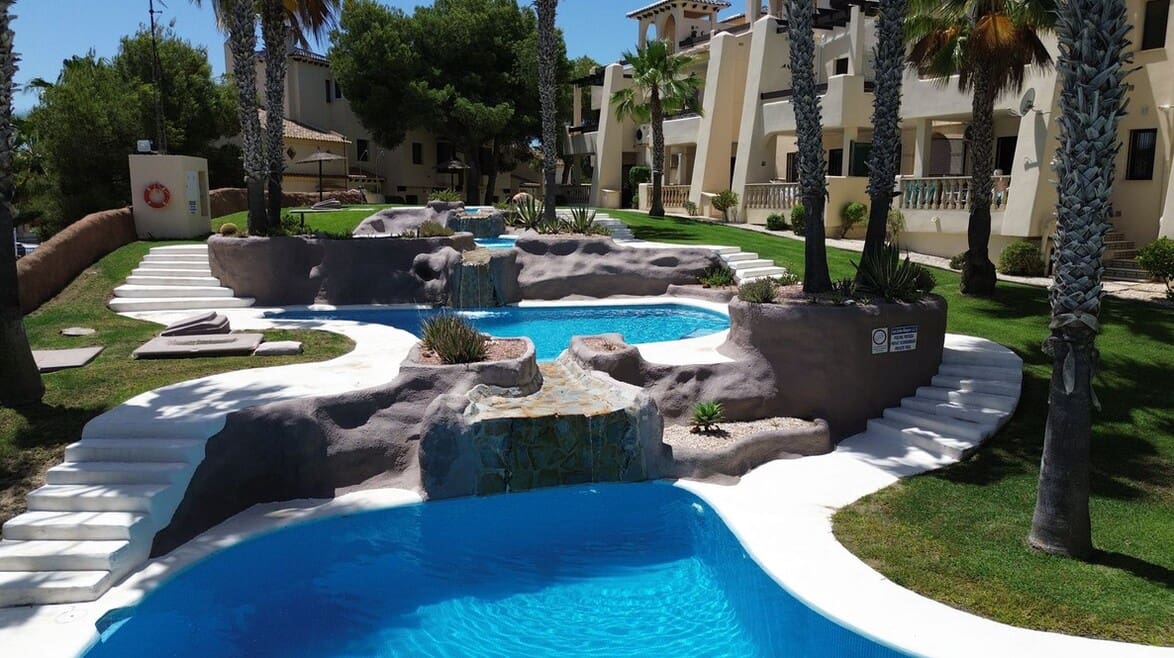 Apartamento de 2 habitaciones en Las Ramblas Golf en venta con piscina - 214.900 € (Ref: 10172641)