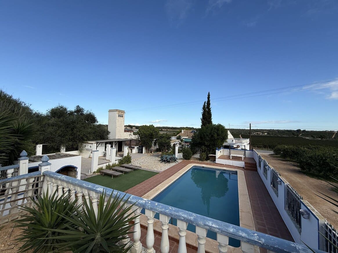 4 slaapkamer Finca/Landhuis te koop in Pinar de Campoverde met zwembad garage - € 335.000 (Ref: 10172642)