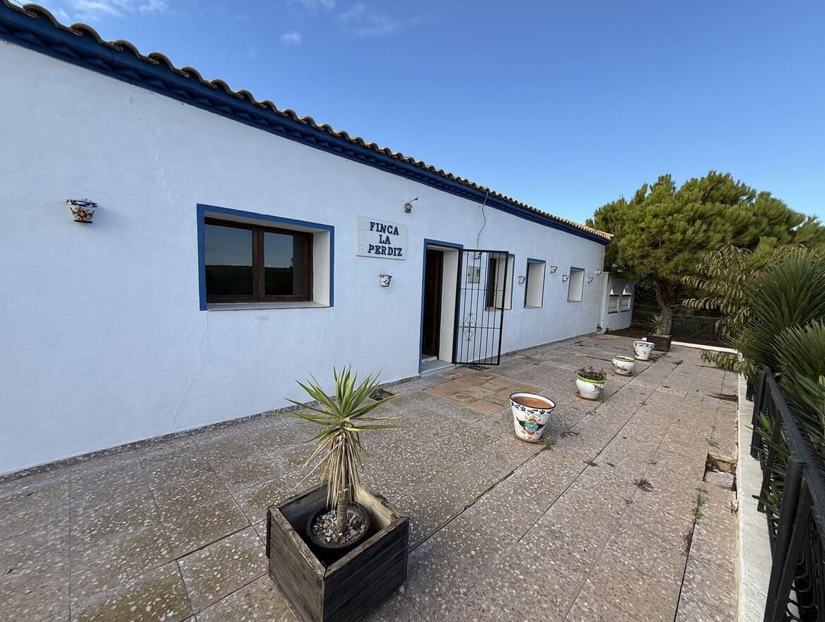 4 slaapkamer Finca/Landhuis te koop in Pinar de Campoverde met zwembad garage - € 335.000 (Ref: 10172642)