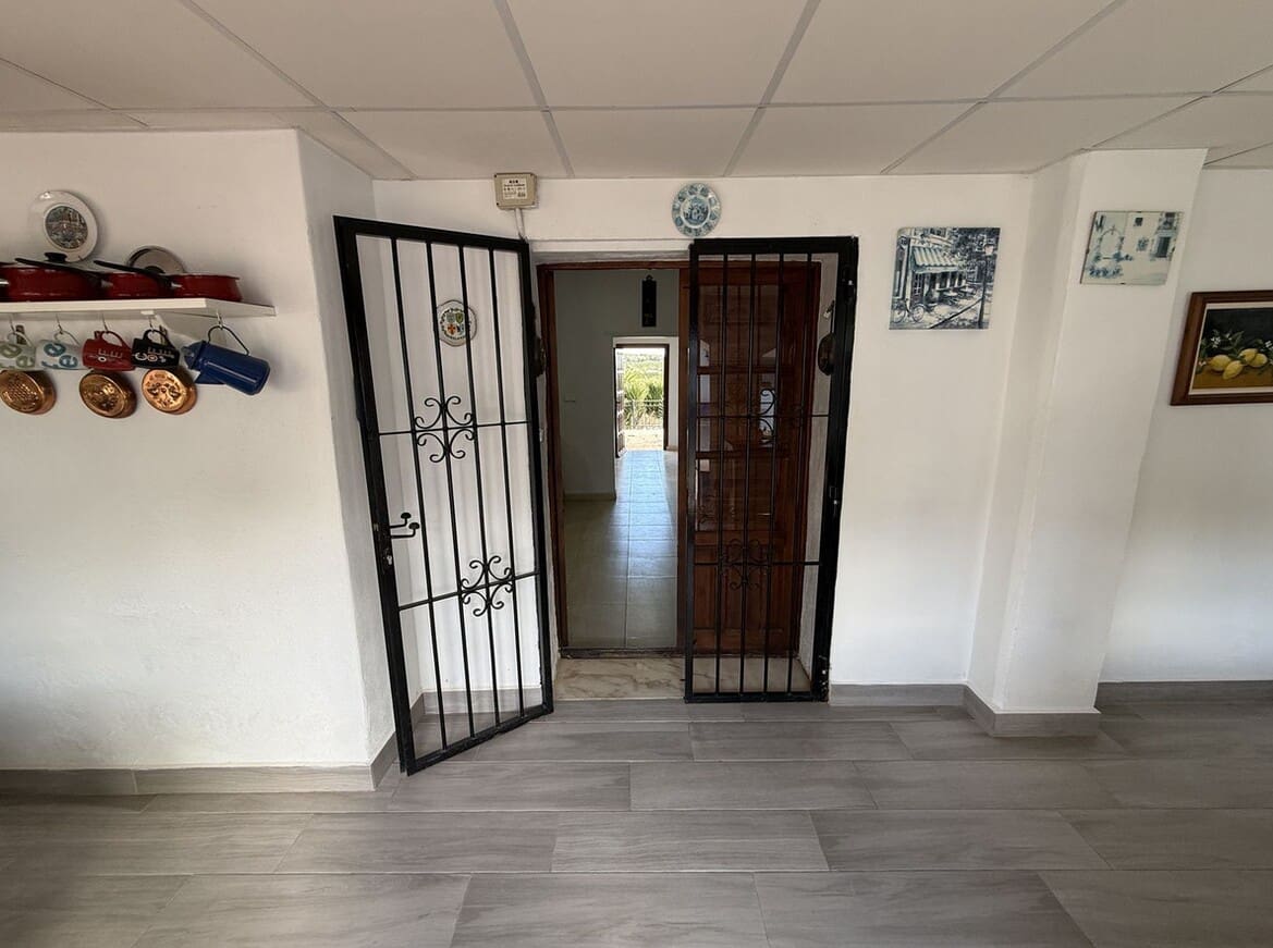 4 slaapkamer Finca/Landhuis te koop in Pinar de Campoverde met zwembad garage - € 335.000 (Ref: 10172642)