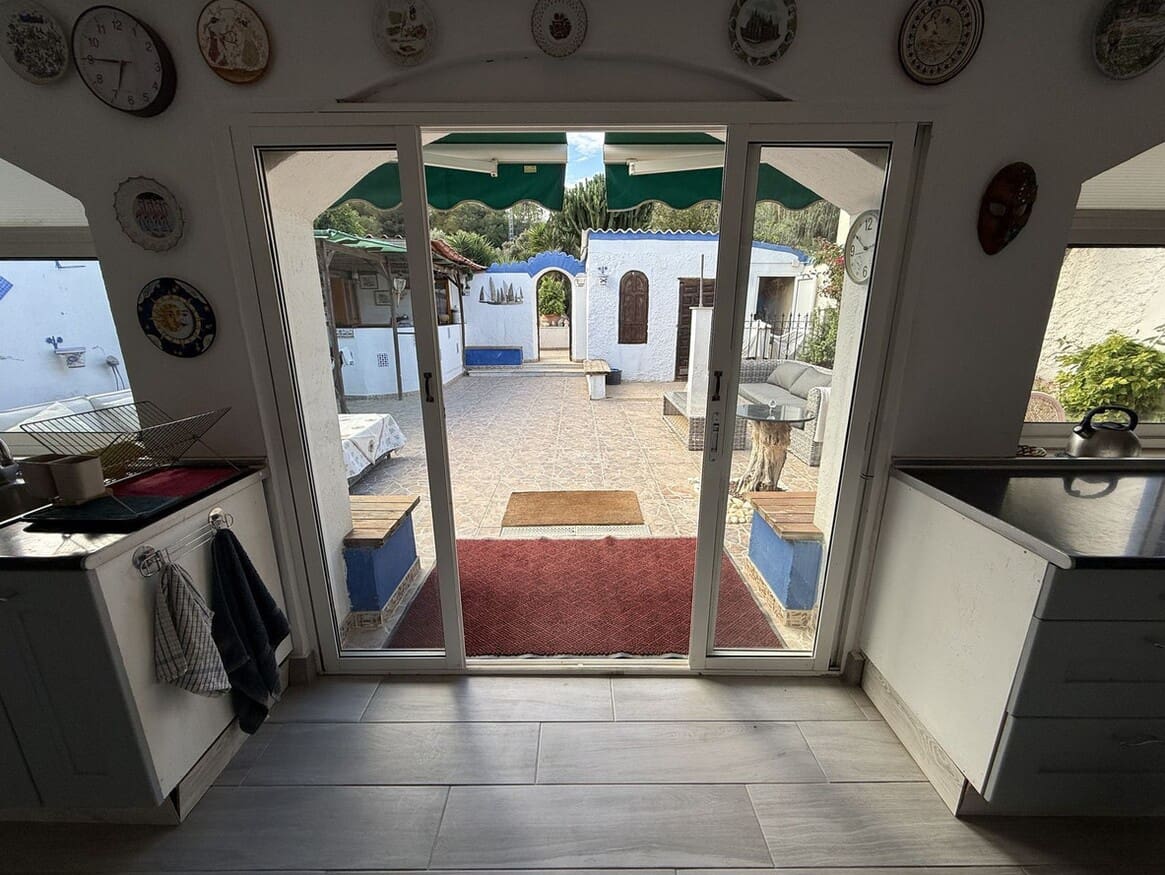 4 slaapkamer Finca/Landhuis te koop in Pinar de Campoverde met zwembad garage - € 335.000 (Ref: 10172642)