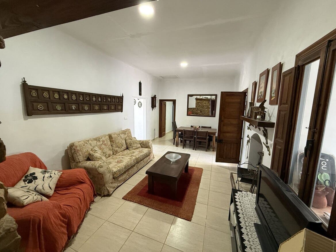 4 slaapkamer Finca/Landhuis te koop in Pinar de Campoverde met zwembad garage - € 335.000 (Ref: 10172642)