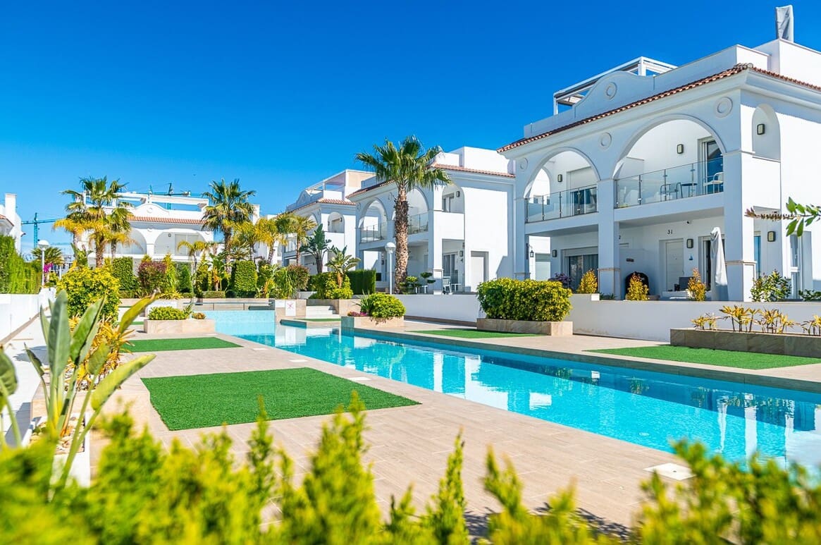 2 sovrum Semi-fristående Villa till salu i Rojales med pool garage - 379 000 € (Ref: 10172643)