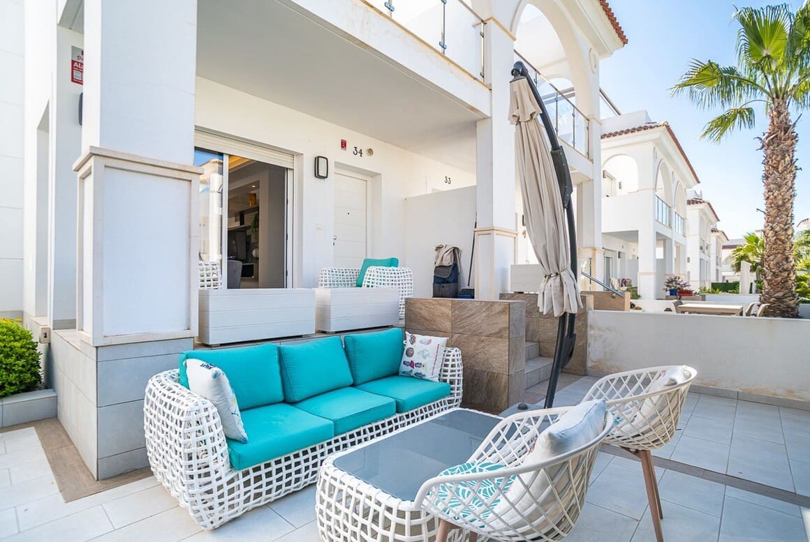 2 sovrum Semi-fristående Villa till salu i Rojales med pool garage - 379 000 € (Ref: 10172643)