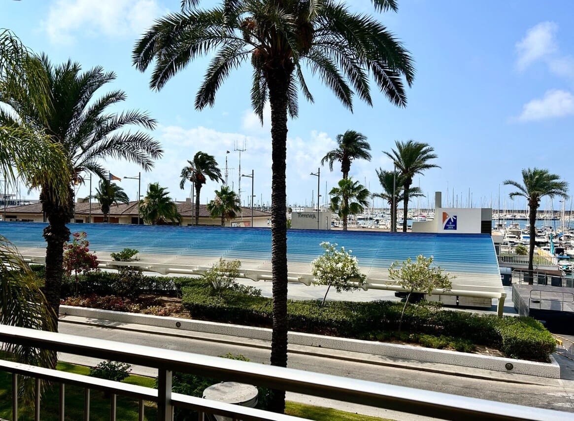 4 sypialnia Apartament na sprzedaż w Torrevieja - 380 000 € (Ref: 10172646)