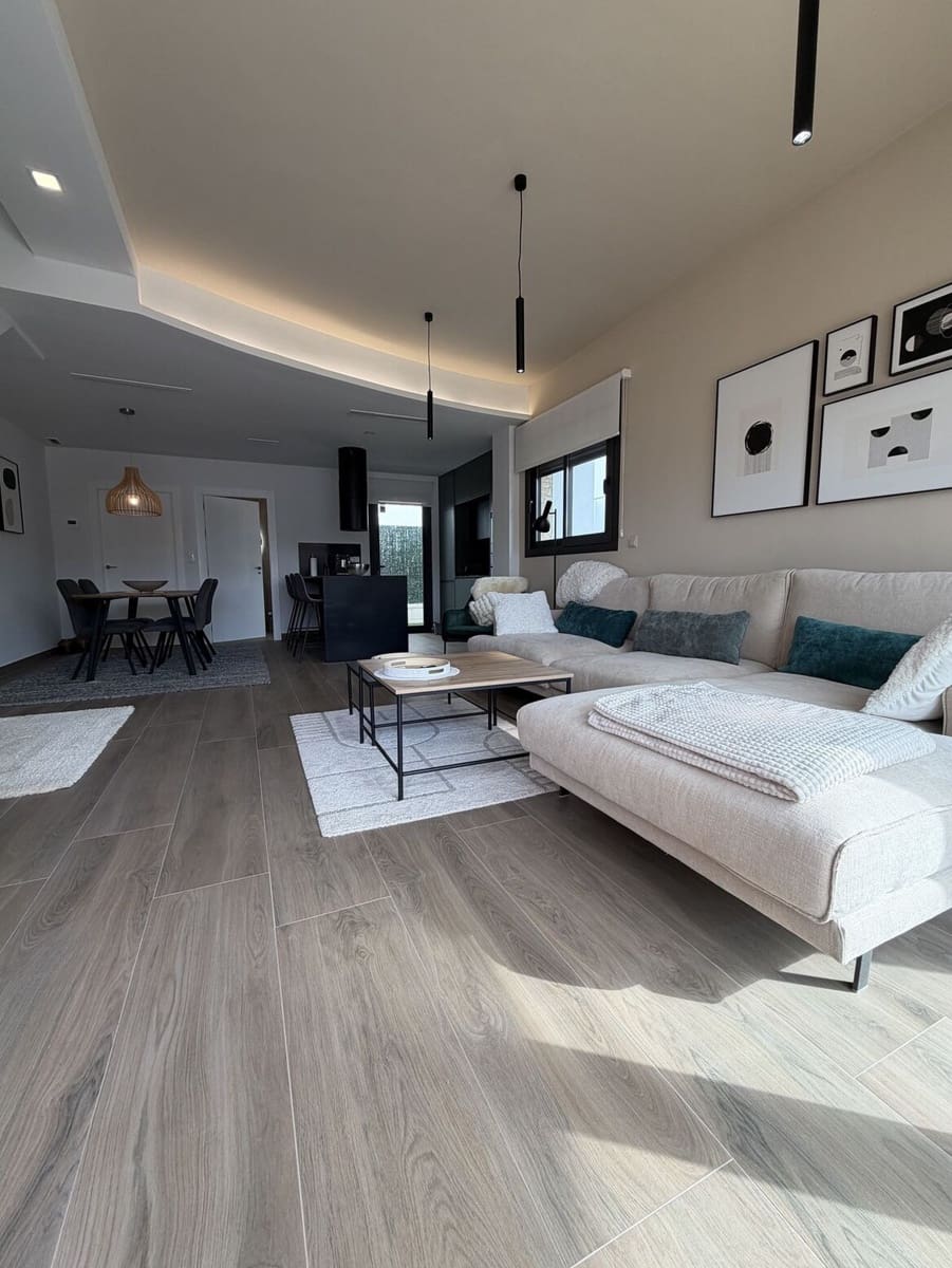 2 soveværelse Villa til salg i Los Montesinos med swimmingpool garage - € 369.000 (Ref: 10172647)
