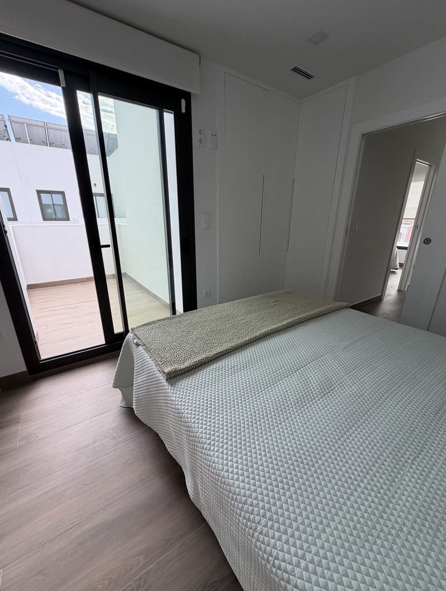 2 soveværelse Villa til salg i Los Montesinos med swimmingpool garage - € 369.000 (Ref: 10172647)