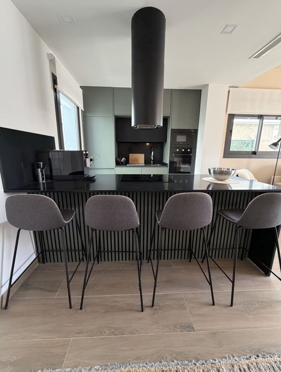 2 soveværelse Villa til salg i Los Montesinos med swimmingpool garage - € 369.000 (Ref: 10172647)