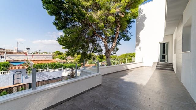 6 soveværelse Villa til salg i Los Balcones med swimmingpool garage - € 850.000 (Ref: 10172648)