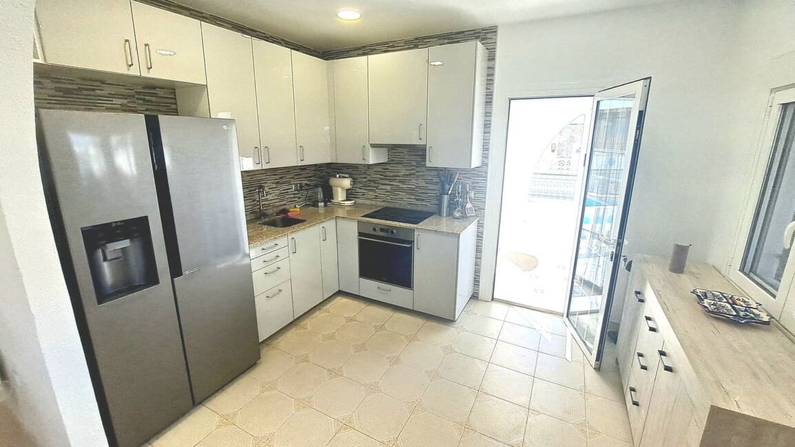 3 Zimmer Villa zu verkaufen in San Miguel de Salinas mit Pool Garage - 350.000 € (Ref: 10172649)