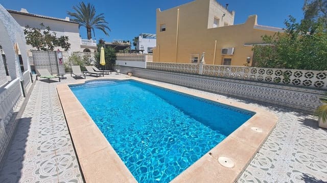 3 soverom Villa til salgs i Las Filipinas med svømmebasseng garasje - € 350 000 (Ref: 10172649)
