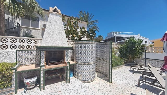 3 soverom Villa til salgs i Las Filipinas med svømmebasseng garasje - € 350 000 (Ref: 10172649)