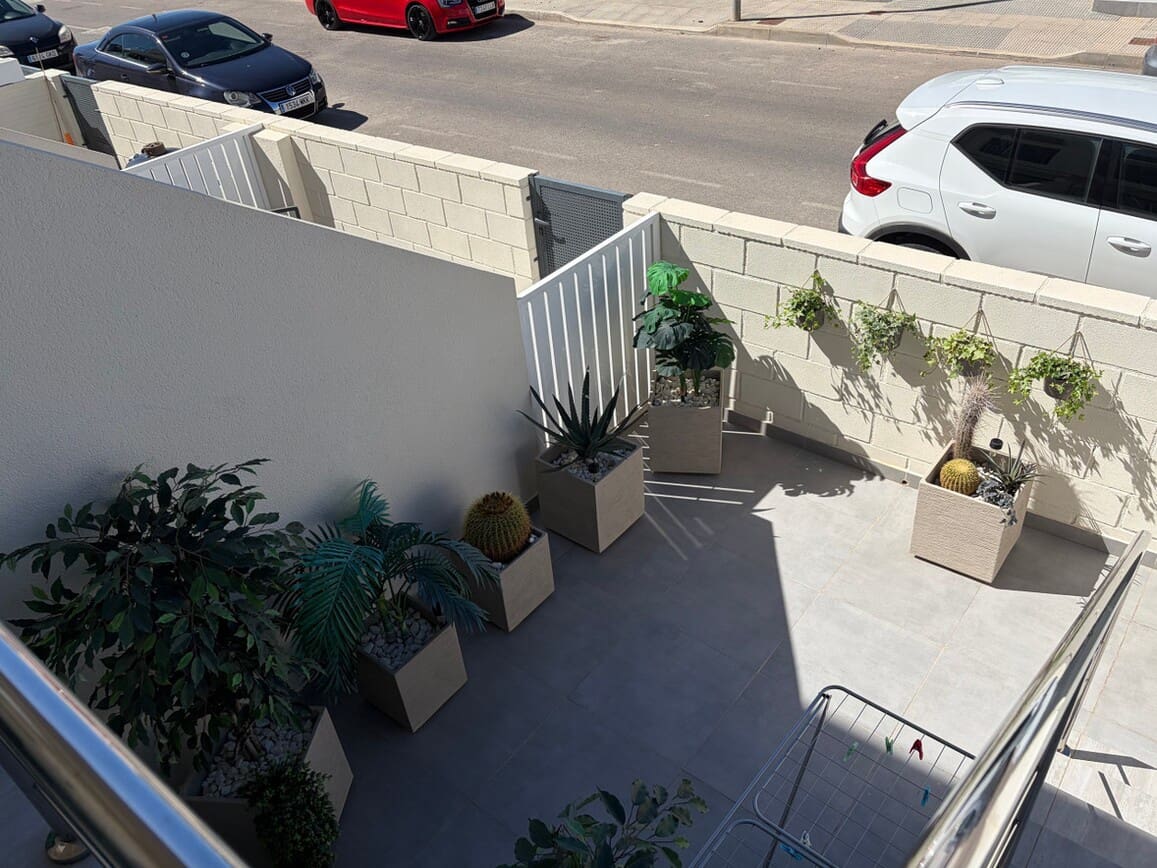 Casa de 3 habitaciones en Benijófar en venta con piscina - 324.950 € (Ref: 10172650)