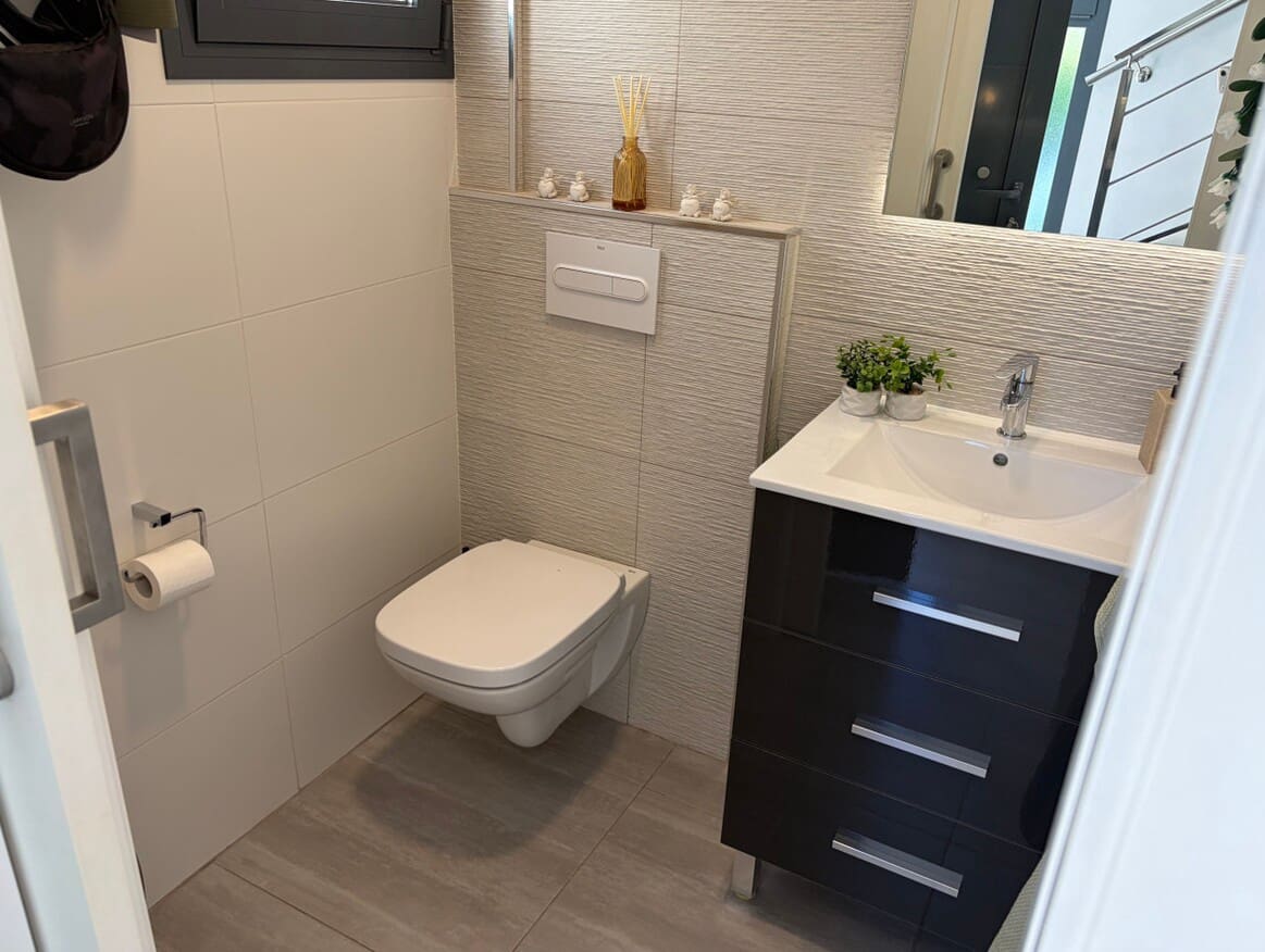 Casa de 3 habitaciones en Benijófar en venta con piscina - 324.950 € (Ref: 10172650)