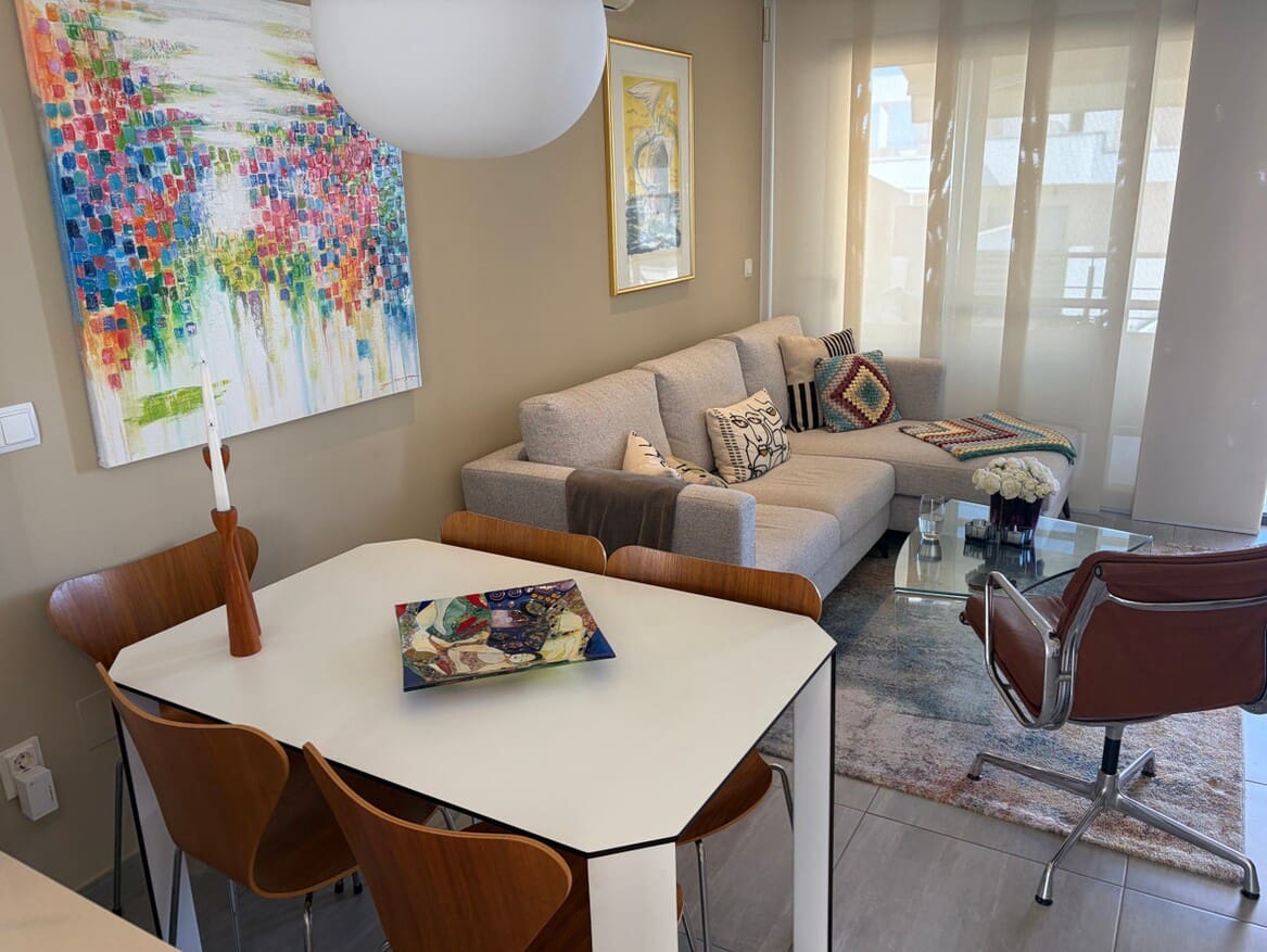 Casa de 3 habitaciones en Benijófar en venta con piscina - 324.950 € (Ref: 10172650)