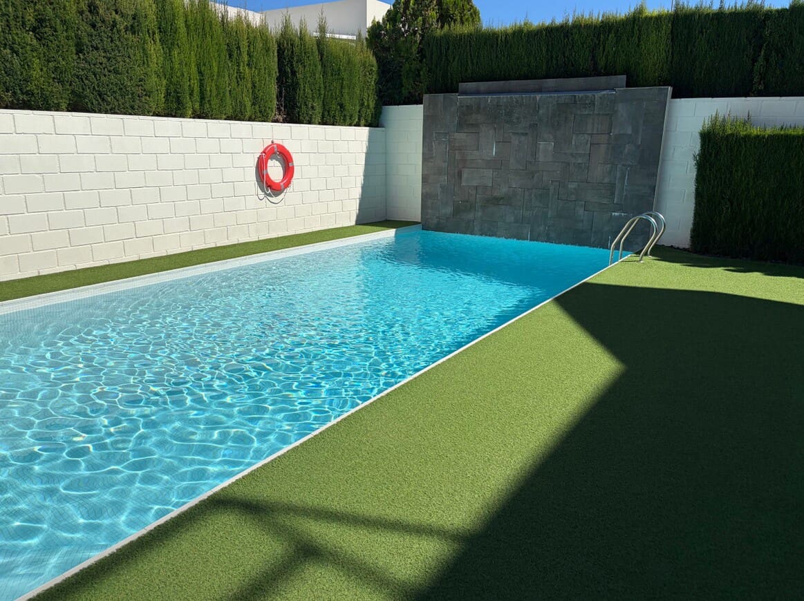 Casa de 3 habitaciones en Benijófar en venta con piscina - 324.950 € (Ref: 10172650)