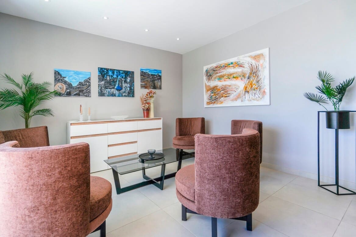 4 soveværelse Villa til salg i Benijofar med swimmingpool garage - € 640.000 (Ref: 10172651)