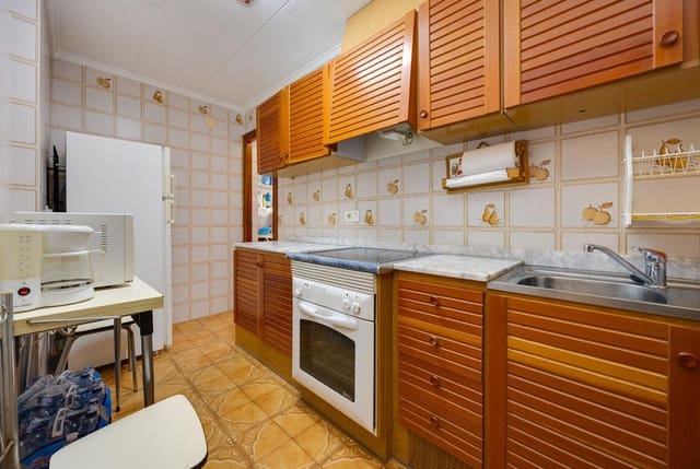3 makuuhuone Huoneisto myytävänä paikassa Playa de los Náufragos, Torrevieja mukana uima-altaan - 249 000 € (Ref: 10172652)