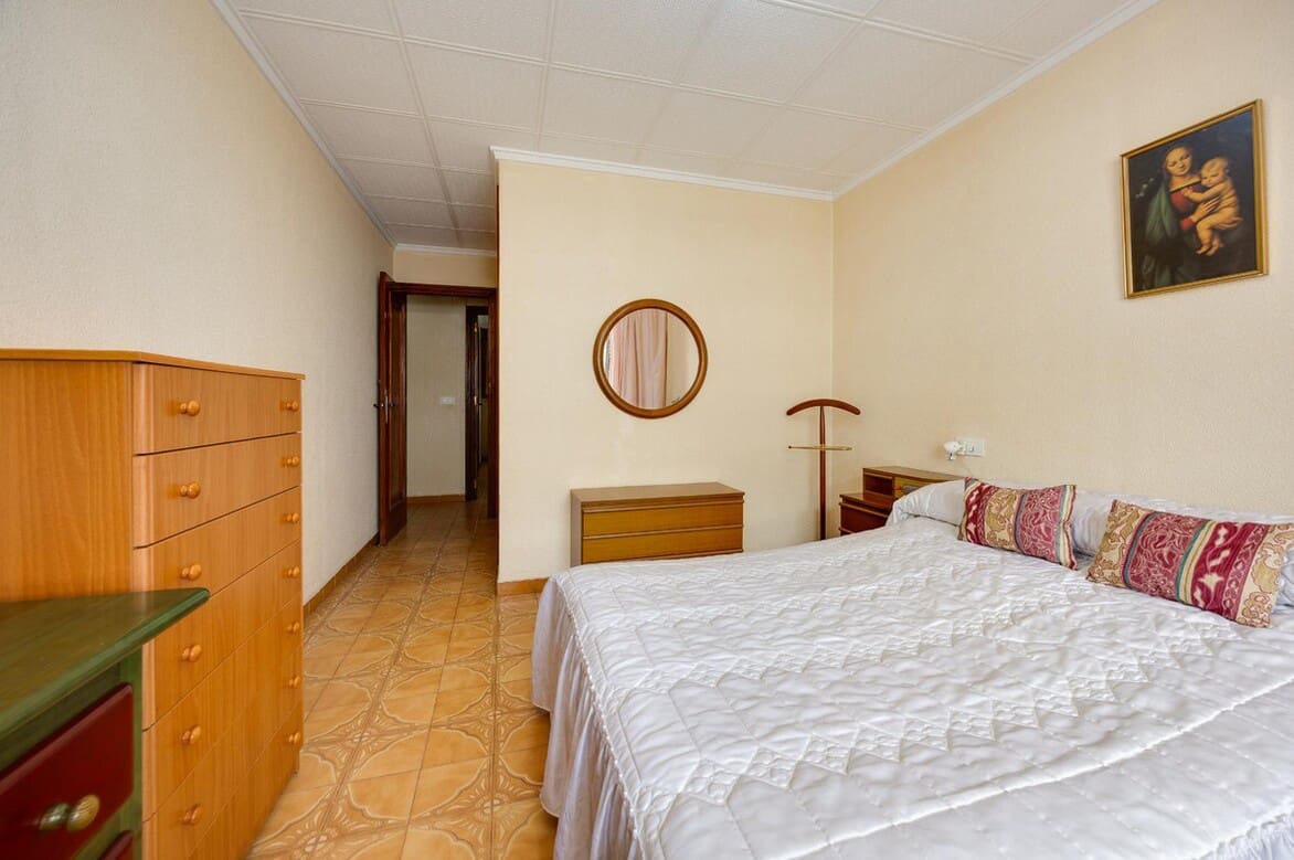 3 makuuhuone Huoneisto myytävänä paikassa Torrevieja mukana uima-altaan - 249 000 € (Ref: 10172652)