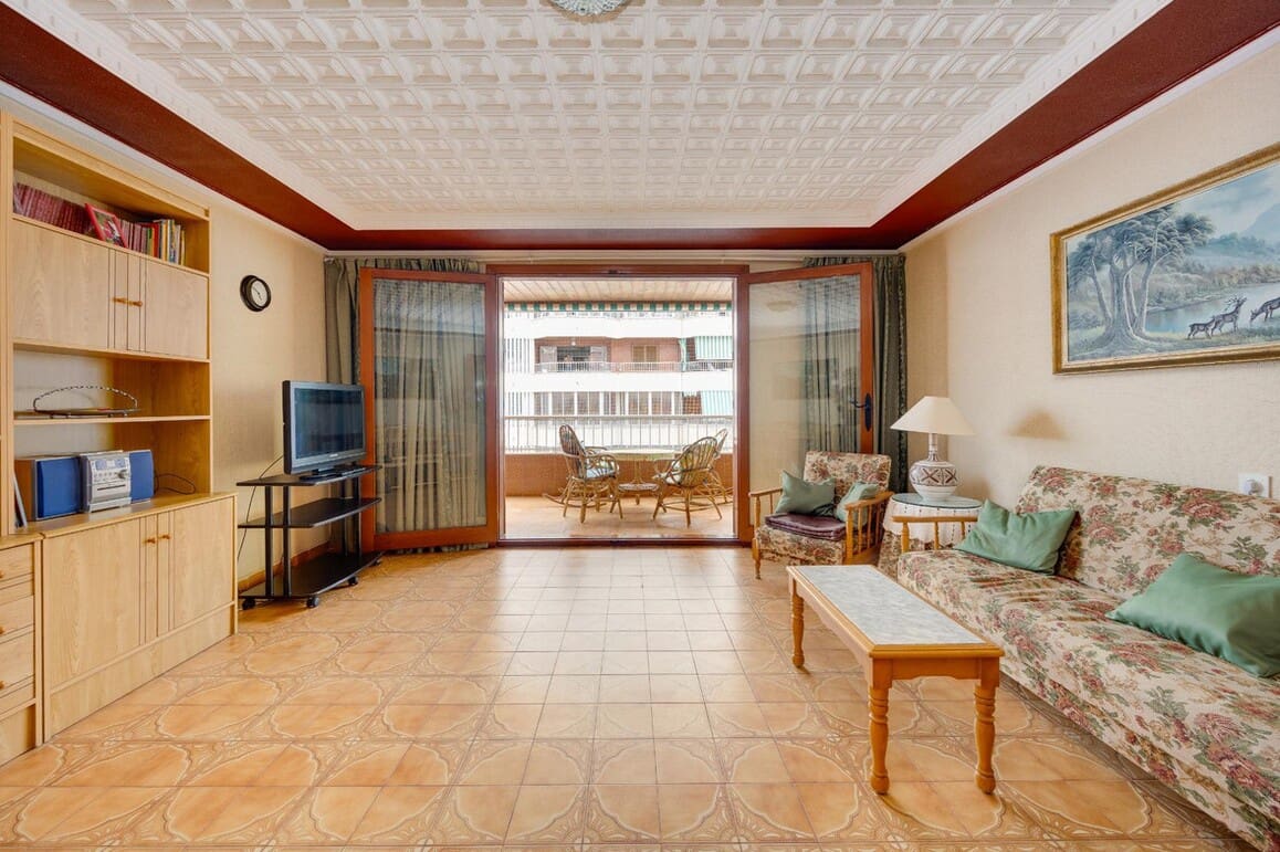 3 makuuhuone Huoneisto myytävänä paikassa Torrevieja mukana uima-altaan - 249 000 € (Ref: 10172652)