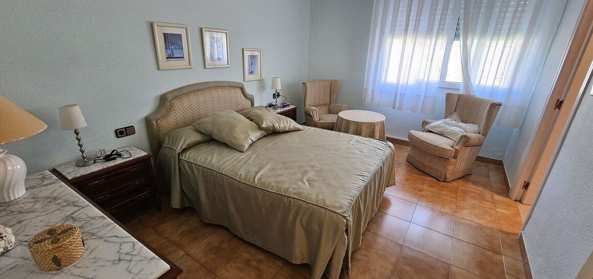 5 soveværelse Villa til salg i Campoamor med swimmingpool garage - € 769.000 (Ref: 10172654)