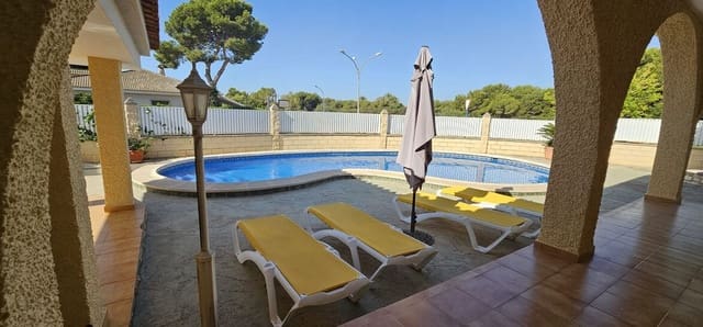 5 soveværelse Villa til salg i Campoamor, Orihuela med swimmingpool garage - € 769.000 (Ref: 10172654)