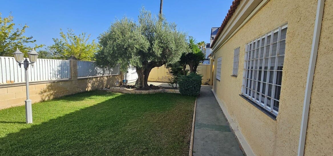 5 soveværelse Villa til salg i Campoamor med swimmingpool garage - € 769.000 (Ref: 10172654)