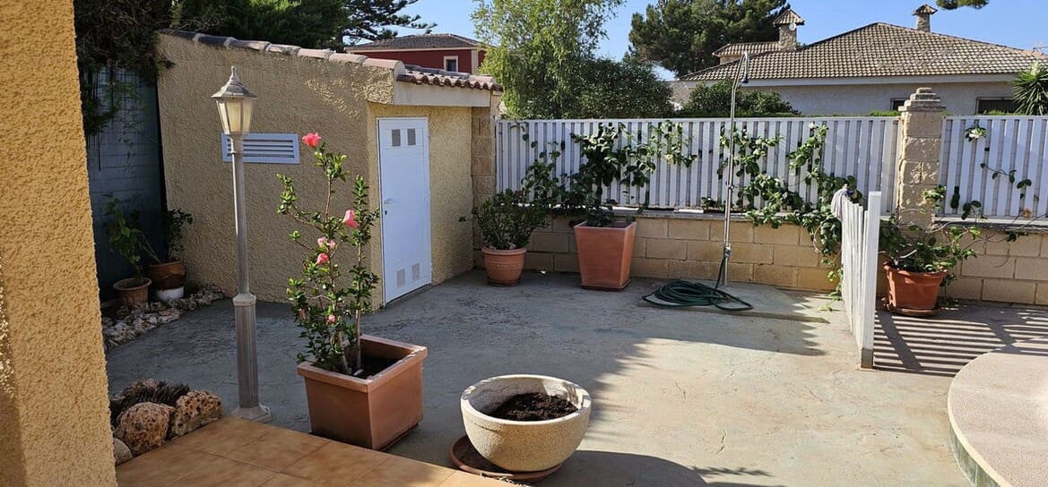 5 soveværelse Villa til salg i Campoamor med swimmingpool garage - € 769.000 (Ref: 10172654)
