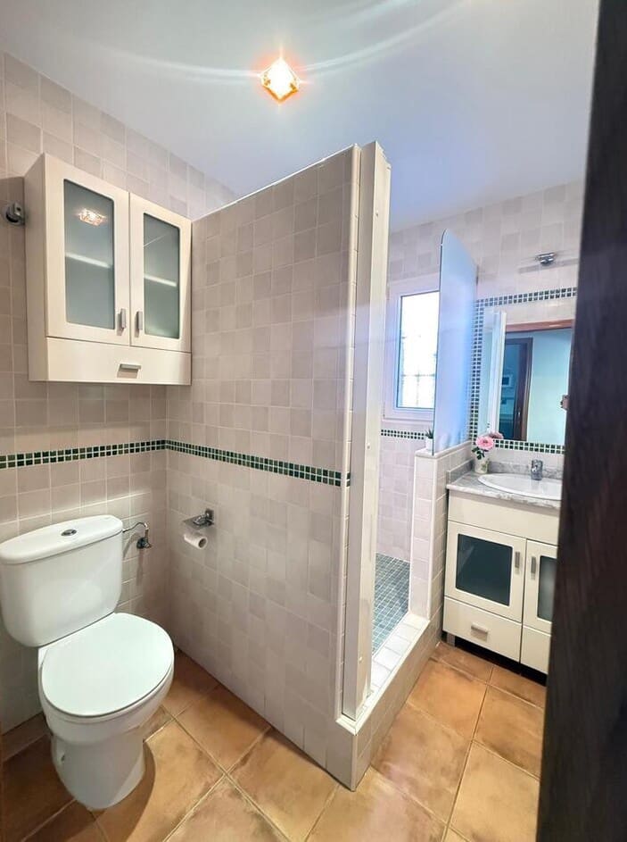 4 bedroom Semi-detached Villa for sale in Torre de la Horadada with garage - € 430,000 (Ref: 10172659)