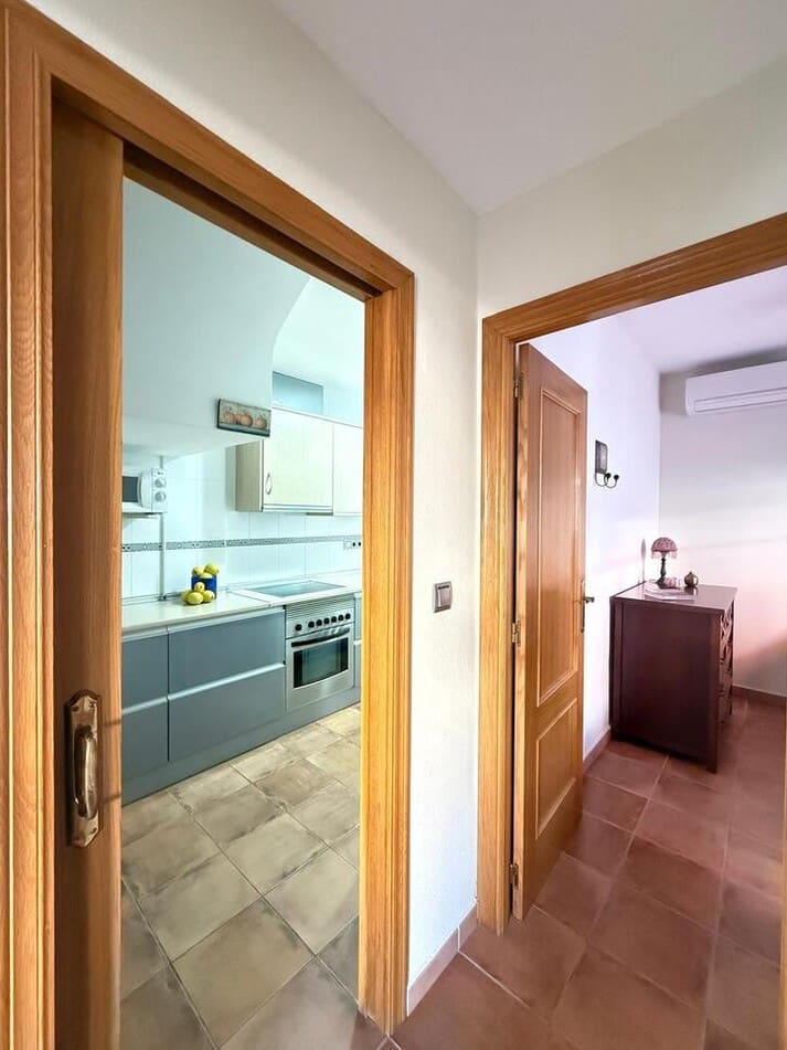 4 bedroom Semi-detached Villa for sale in Torre de la Horadada with garage - € 430,000 (Ref: 10172659)