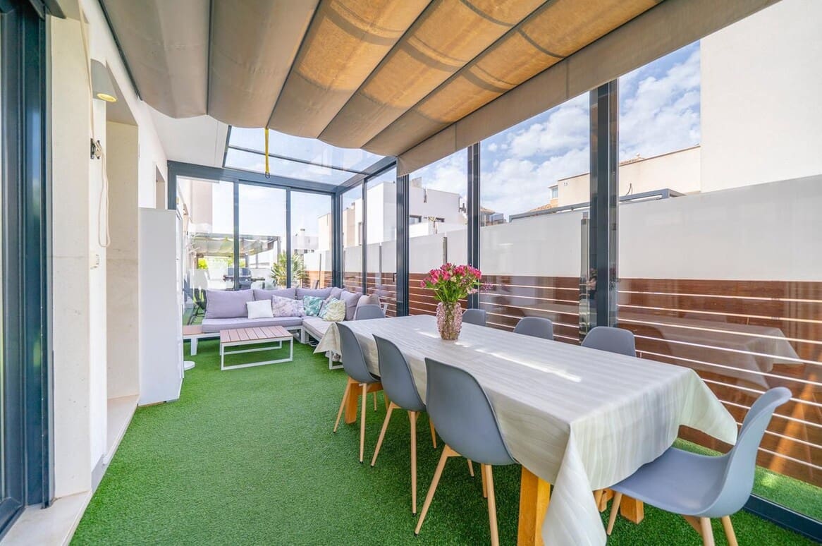 5 soveværelse Villa til salg i Torrevieja med swimmingpool garage - € 549.000 (Ref: 10172662)