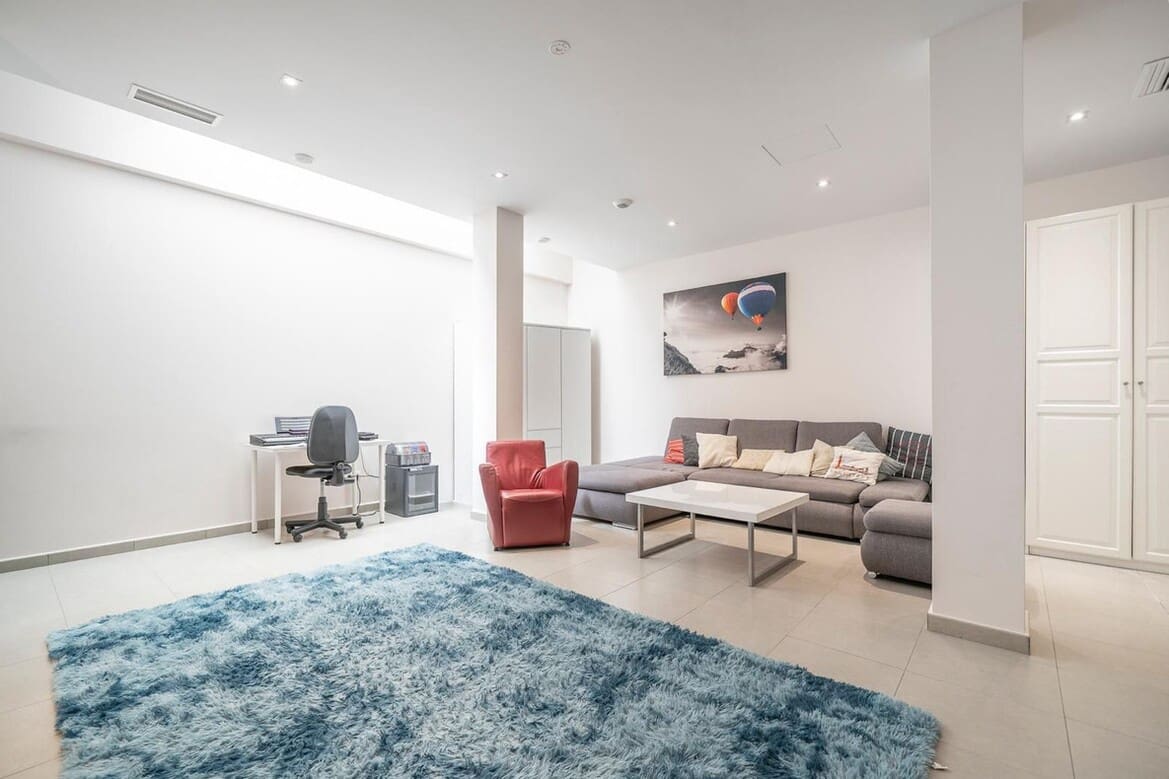 5 soveværelse Villa til salg i Torrevieja med swimmingpool garage - € 549.000 (Ref: 10172662)