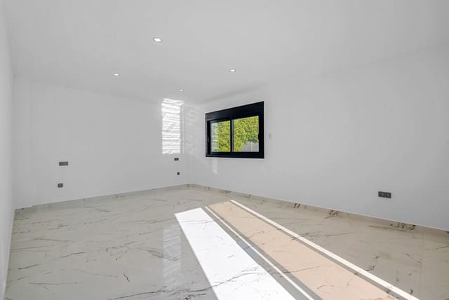 4 sypialnia Willa na sprzedaż w Dehesa de Campoamor, Orihuela z basenem garażem - 985 000 € (Ref: 10172664)