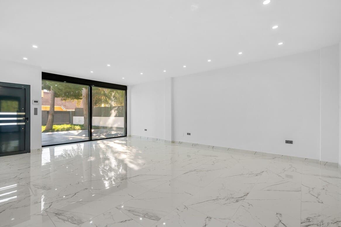 4 sypialnia Willa na sprzedaż w Campoamor z basenem garażem - 985 000 € (Ref: 10172664)