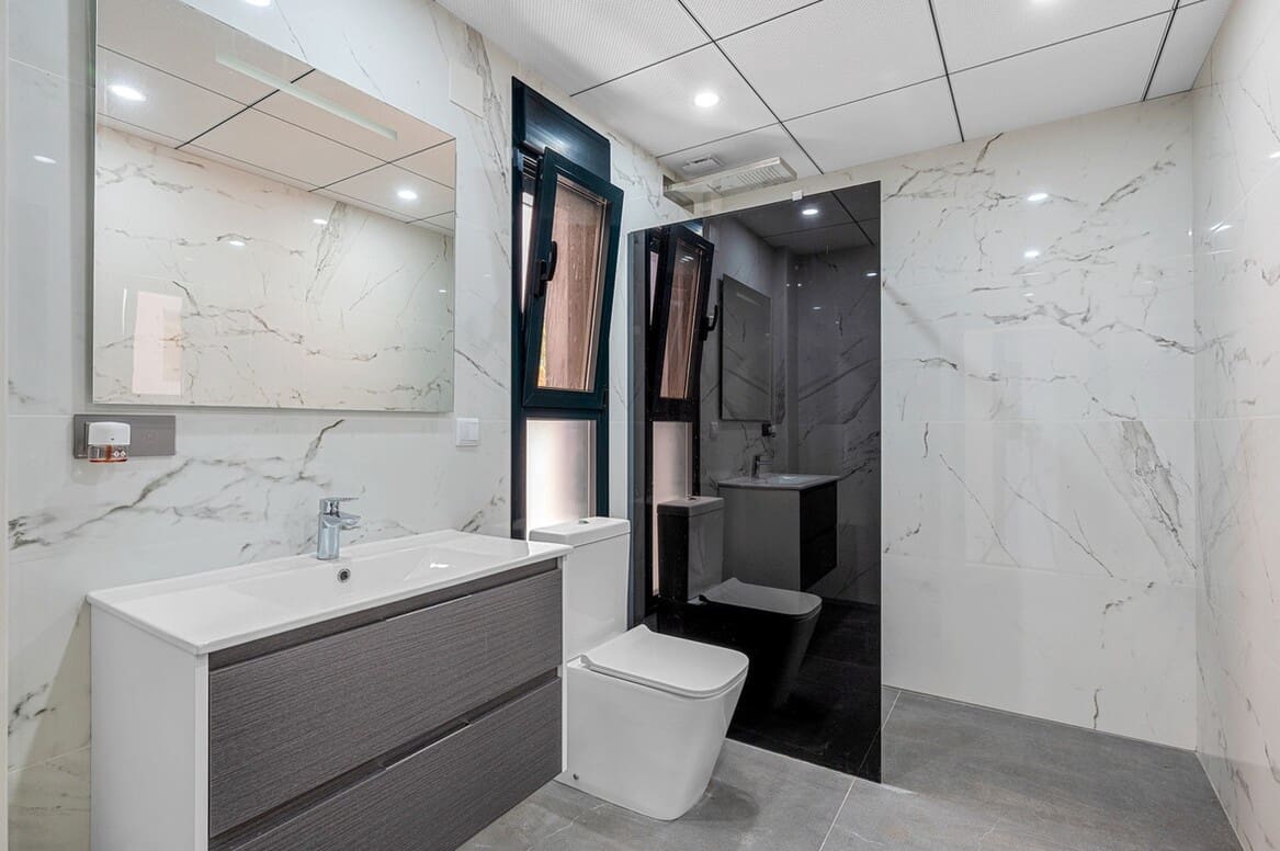 4 sypialnia Willa na sprzedaż w Campoamor z basenem garażem - 985 000 € (Ref: 10172664)