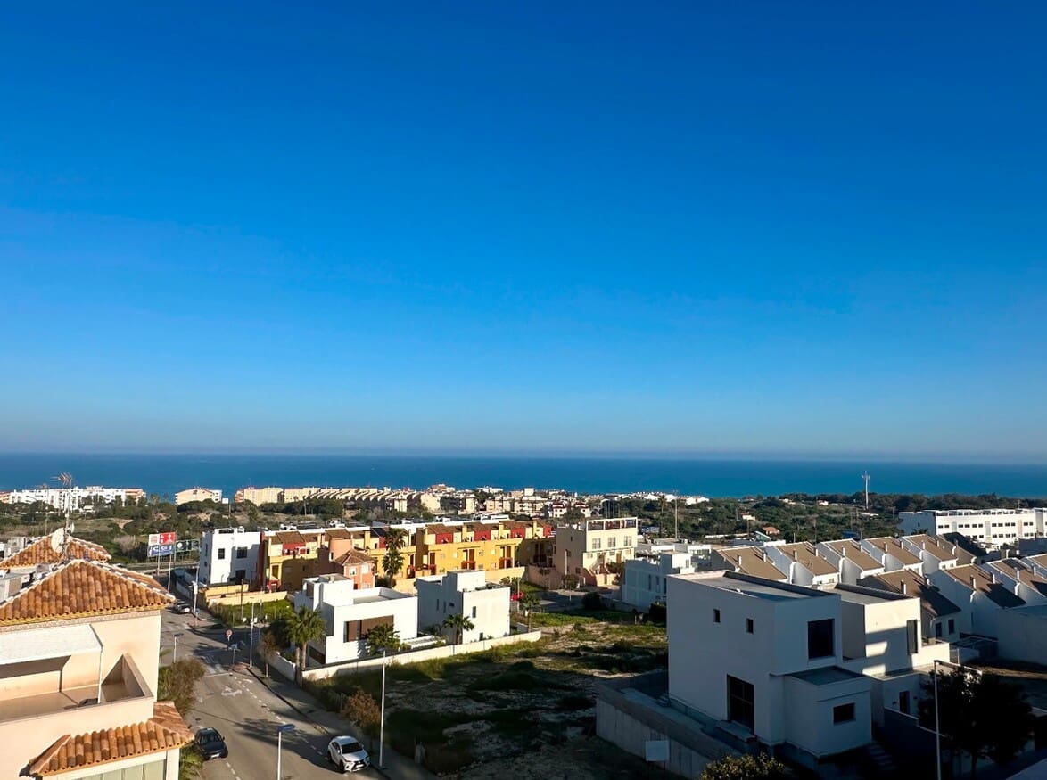 2 soveværelse Lejlighed til salg i Guardamar del Segura med swimmingpool garage - € 419.000 (Ref: 10172665)