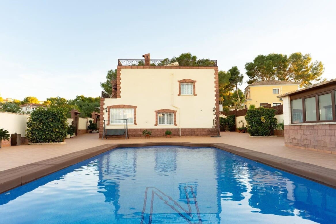 7 soveværelse Villa til salg i Los Altos med swimmingpool - € 930.000 (Ref: 10172666)