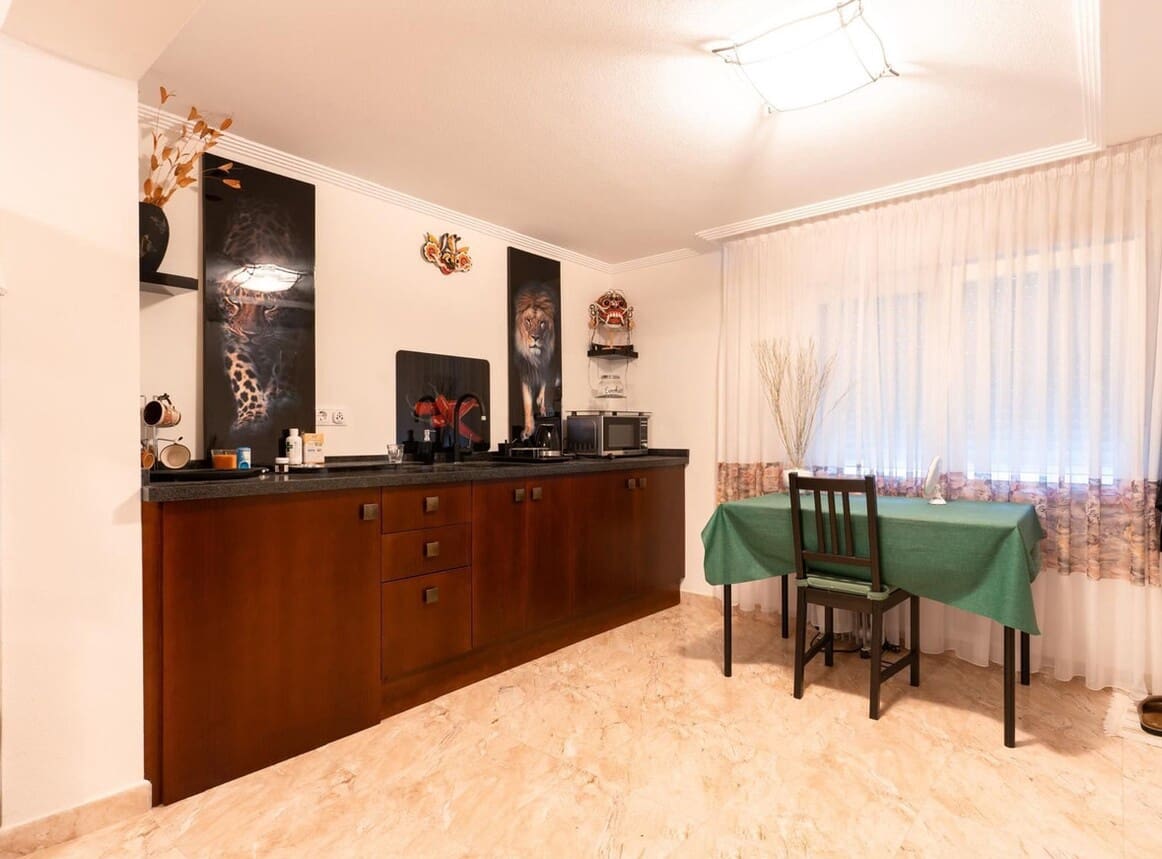 7 soveværelse Villa til salg i Los Altos med swimmingpool - € 930.000 (Ref: 10172666)