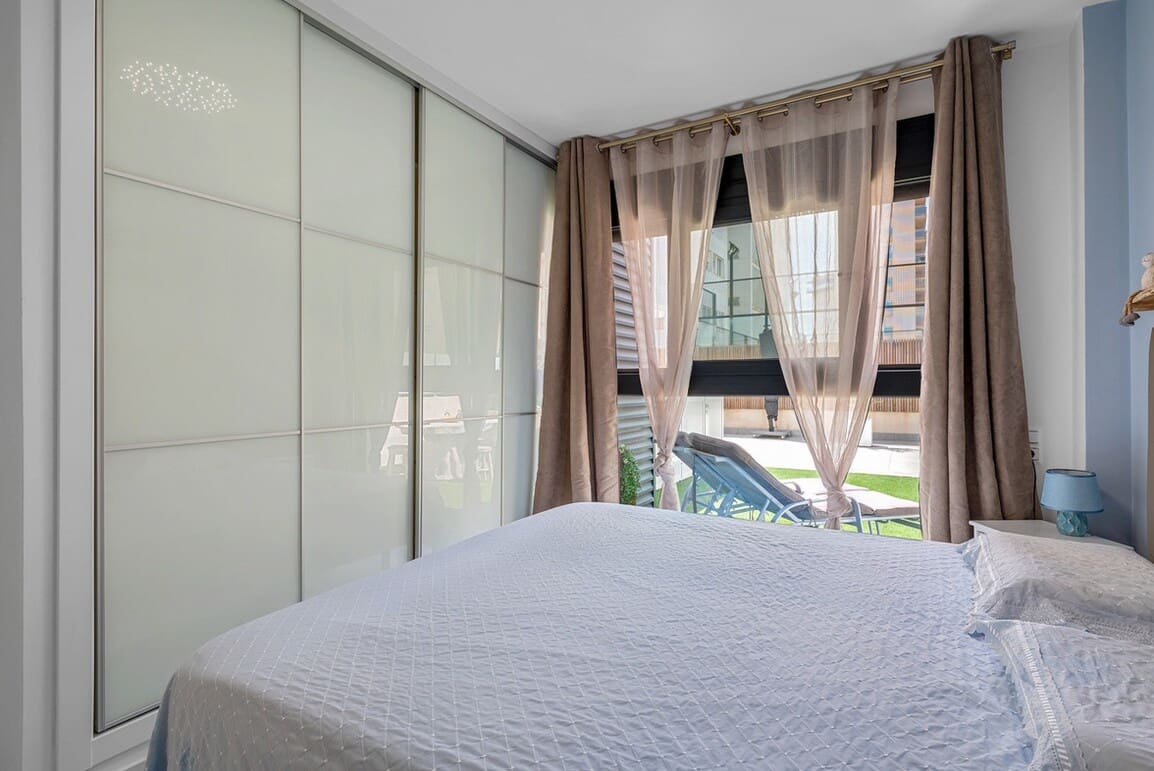 Apartamento de 3 habitaciones en Guardamar del Segura en venta con piscina garaje - 379.000 € (Ref: 10172668)