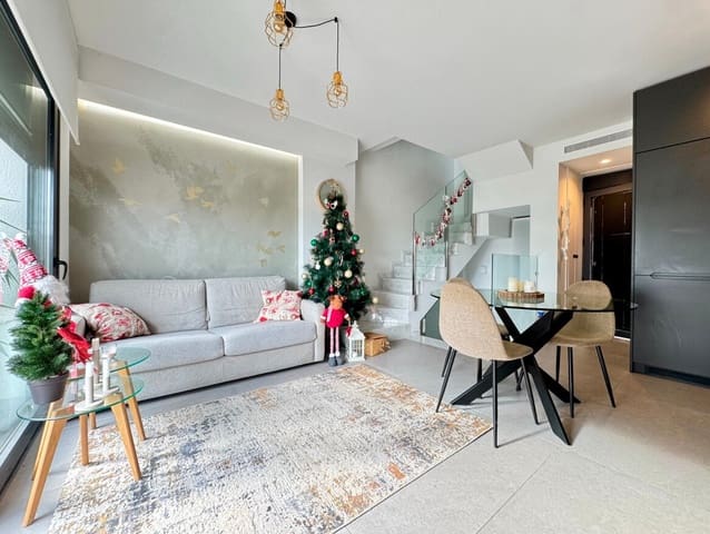 4 soverom Hus til salgs i Zona Pueblo, Guardamar del Segura med garasje - € 360 000 (Ref: 10172670)